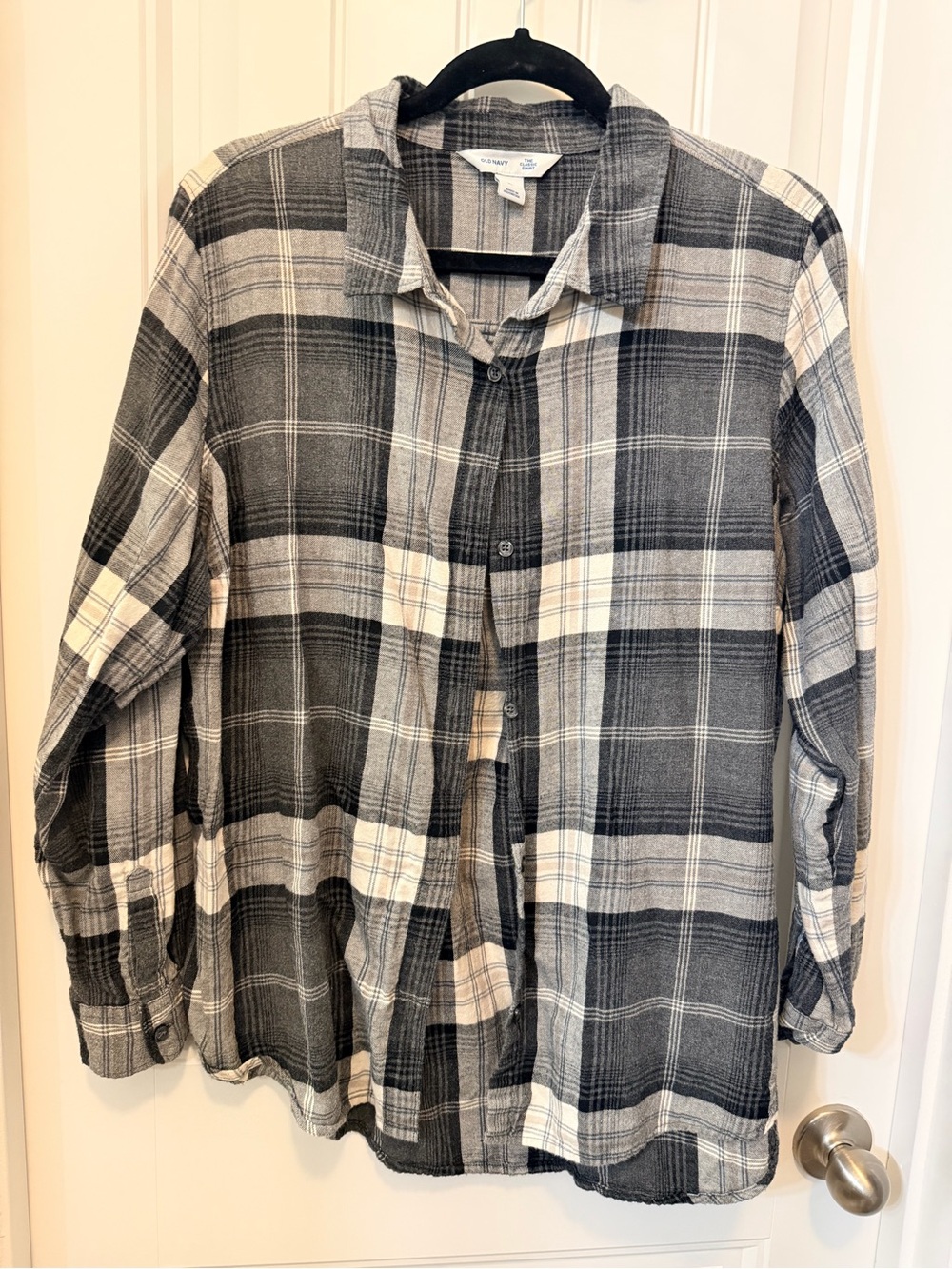 Old Navy Black and White Plaid Button-Down Shirt